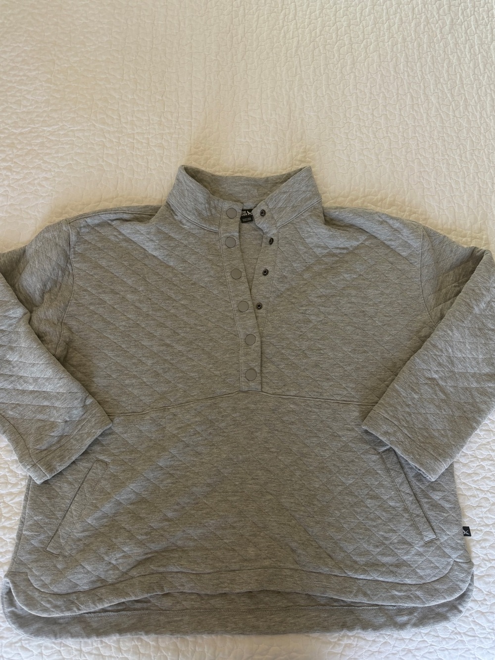 Eddie Bauer Quilted Light Gray Snap-Placket Pullover XXL